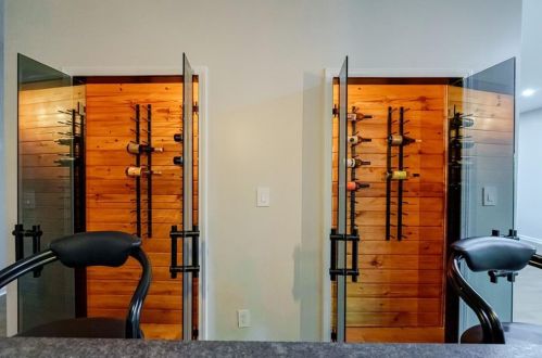 620 Colebrook Ct, Atlanta GA  30327-4710 exterior