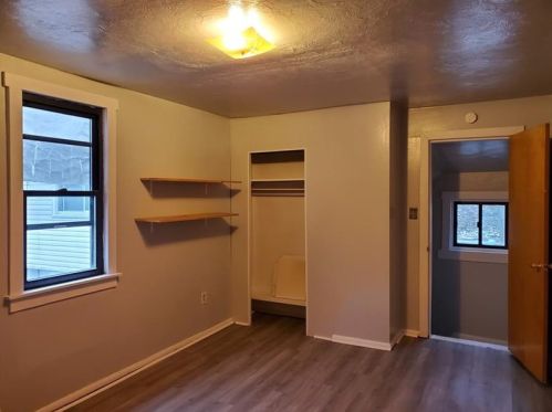 2512 Josephine St, Pittsburgh PA 15203-2411 exterior