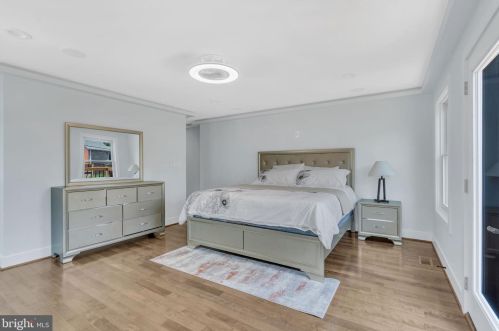 315 Patrick St, Alexandria VA 22314-2443 exterior