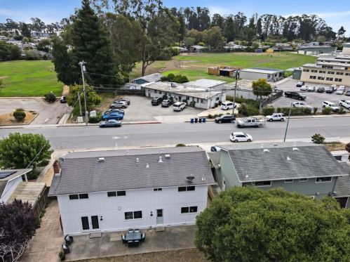 621 Monterey Ave, Capitola CA 95010-3614 exterior