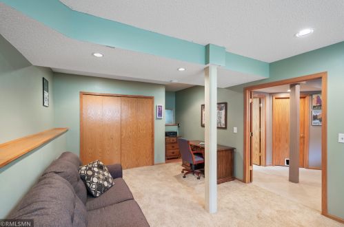 583 Burlington Rd, Saint Paul MN  55119-5322 exterior