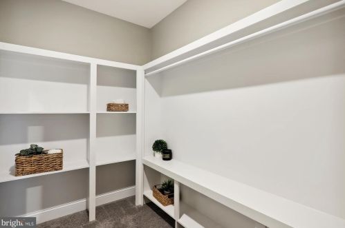 900 Prospect St, Silver Spring MD  20912-6875 exterior