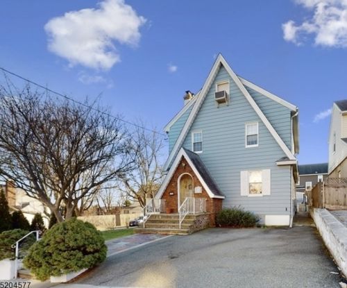 30 Fairmount Ter, Town Center, NJ 07052-5029