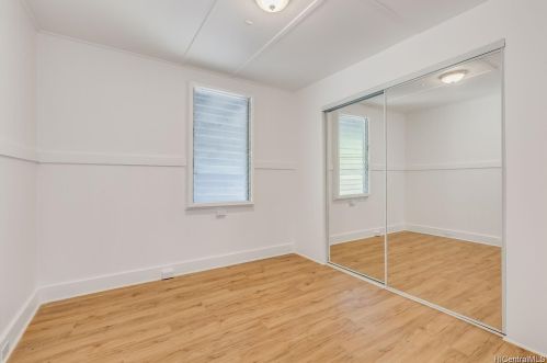 2971 Koali Rd, Honolulu HI 96826-1805 exterior