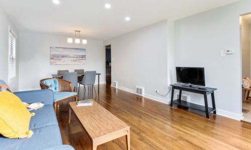 3850 112 St, Chicago IL 60617-7026 exterior