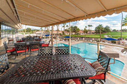 1863 Peach Tree Dr, Chandler AZ 85249-8917 exterior