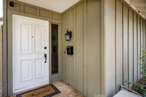 14402 Raintree Rd, Tustin CA  92780-6930 exterior