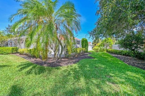 3592 El Verdado Ct, Naples FL 34109-1303 exterior