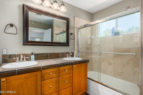 18439 16th Way, Phoenix AZ  85022-1349 exterior