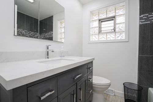 6218 64th St, Chicago IL  60638-5016 exterior