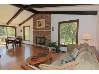 4141 Victoria St, Saint Paul MN  55126-2248 exterior