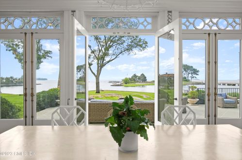 545 Indian Fld Rd, Greenwich CT 06830-7219 exterior