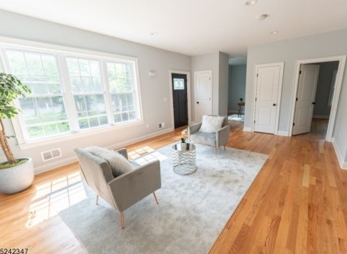 473 Plainfield Ave, Berkeley Heights NJ  07922-1925 exterior