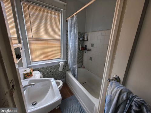 3359 Englewood St, Philadelphia PA 19149-1611 exterior