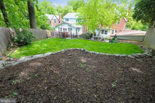 7426 Piney Branch Rd, Silver Spring MD 20901-4352 exterior