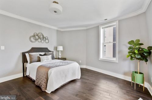 2208 Q St, Washington DC 20001-1955 exterior