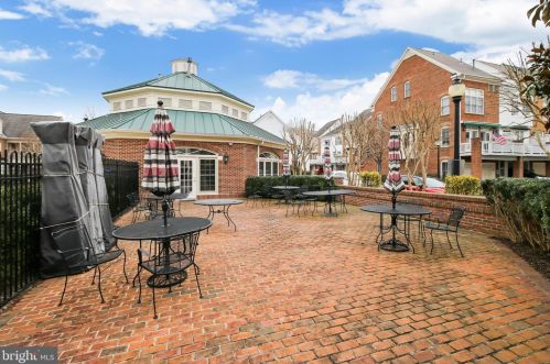 337 Fayette St, Alexandria VA 22314-2201 exterior