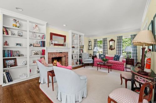 10 Getner Trl, Norwalk, CT 06854-2324