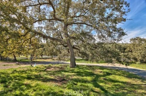 44350 Tortuga Rd, Temecula CA exterior