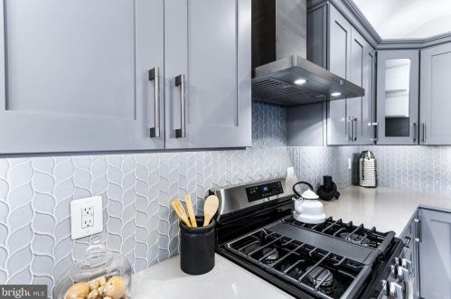 4812 Hayes St, Washington DC  20019-3649 exterior