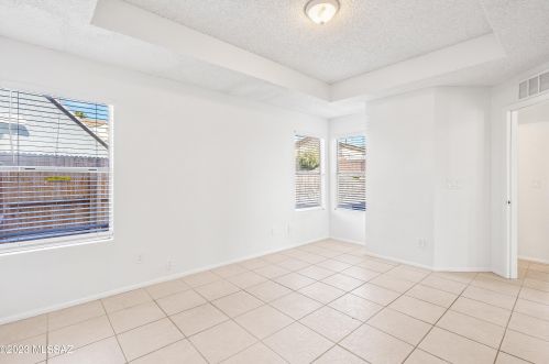 7209 Avenida Del Nopal, Tucson AZ  85746-7954 exterior