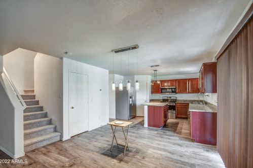 5912 Albeniz Pl, Phoenix AZ 85043-1973 exterior