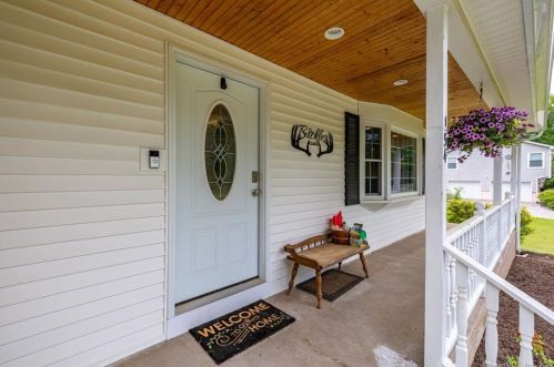 154 Irene Dr, Vernon CT 06066-4612 exterior