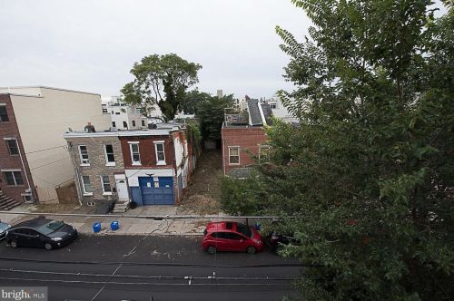 1737 Federal St, Philadelphia PA 19146-3715 exterior