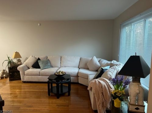 3302 Park Pl, Springfield NJ  07081-3504 exterior