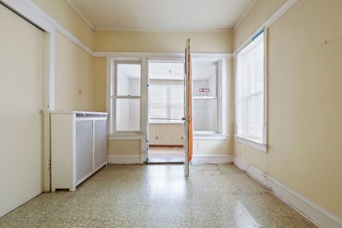 6417 Magnolia Ave, Chicago IL 60626-5306 exterior