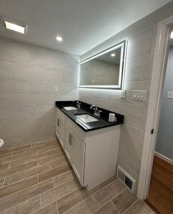 822 Flemington St, Pittsburgh PA 15217-2633 exterior