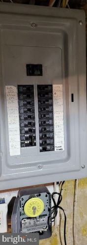 109 34 St, Camden NJ 08105-2504 exterior