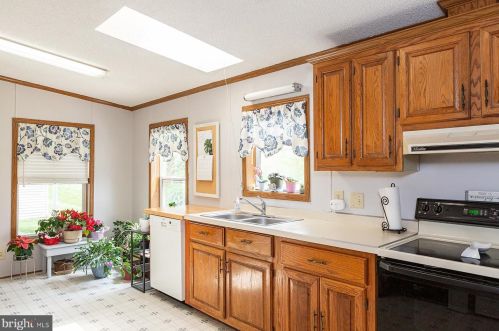 518 Pheasant Rdg Cir, Lancaster PA exterior