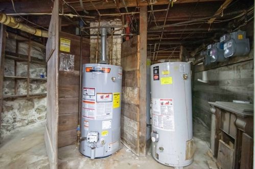 90 Lovell St, Worcester MA 01603-2517 exterior