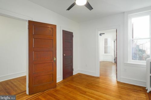 726 58 St, Philadelphia PA 19143-2432 exterior