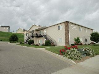 1130 35th St, Bismarck, ND 58501-7731
