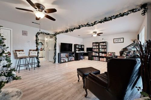 2518 Bitter Crk Dr, Austin TX 78744-5211 exterior