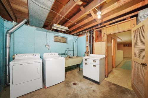 500 Berwick Blvd, Waukegan IL 60085-3410 exterior