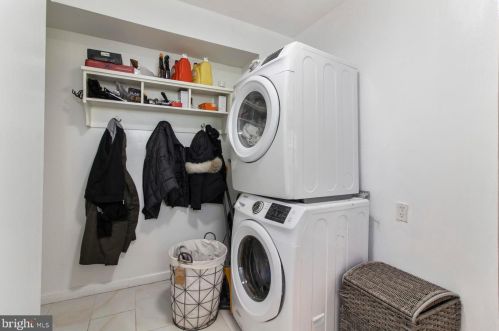 6603 Mccallum St, Philadelphia PA  19119-3122 exterior