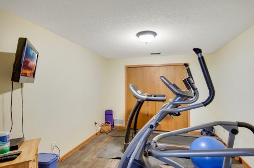 3573 Gresham Ave, Saint Paul MN 55128-4413 exterior