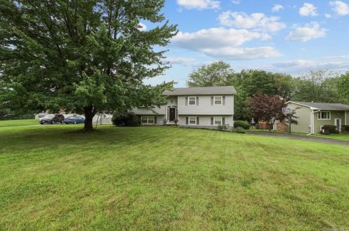 145 Purple Martin Rd, Montgomery, NY 12549-1727