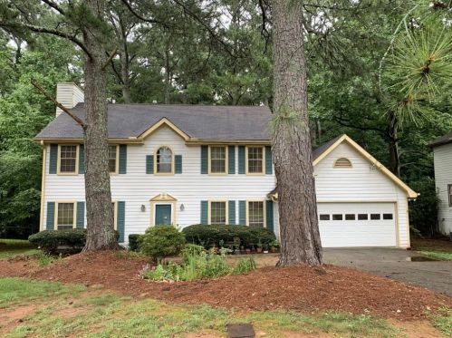 1059 Pointer Rdg, Tucker, GA 30084-1584