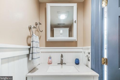 1208 Fletcher St, Philadelphia PA 19125-1540 exterior