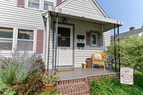 3125 46th St, Milwaukee, WI 53219-4608