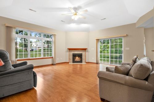 5353 Butterfield Way, Milwaukee WI  53221-3249 exterior