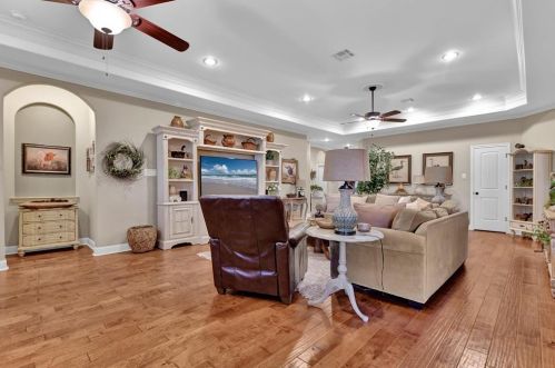 8702 Malardcrest Dr, Humble TX 77346-8106 exterior