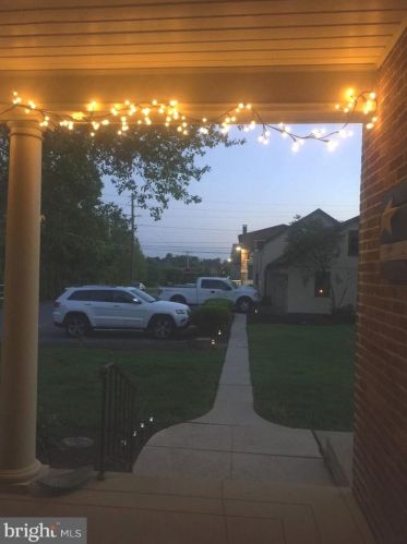 2008 Marietta Ave, Lancaster PA 17603-2354 exterior