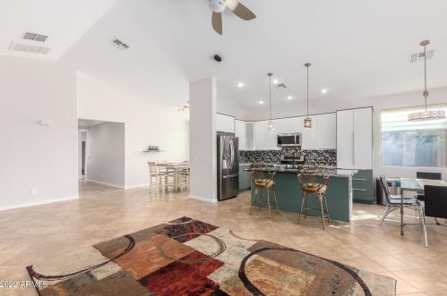 42226 46 Ln, Phoenix AZ 85086-1418 exterior