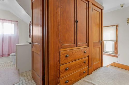 2045 Brownsville Rd, Pittsburgh PA 15210-4261 exterior