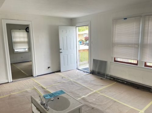 11515 Komensky Ave, Chicago, IL 60803-1627